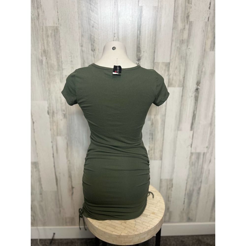 Discreet Green dress - Picture 3 of 5